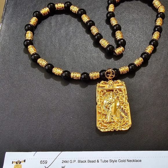 Pendant necklace - Picture 3 of 3